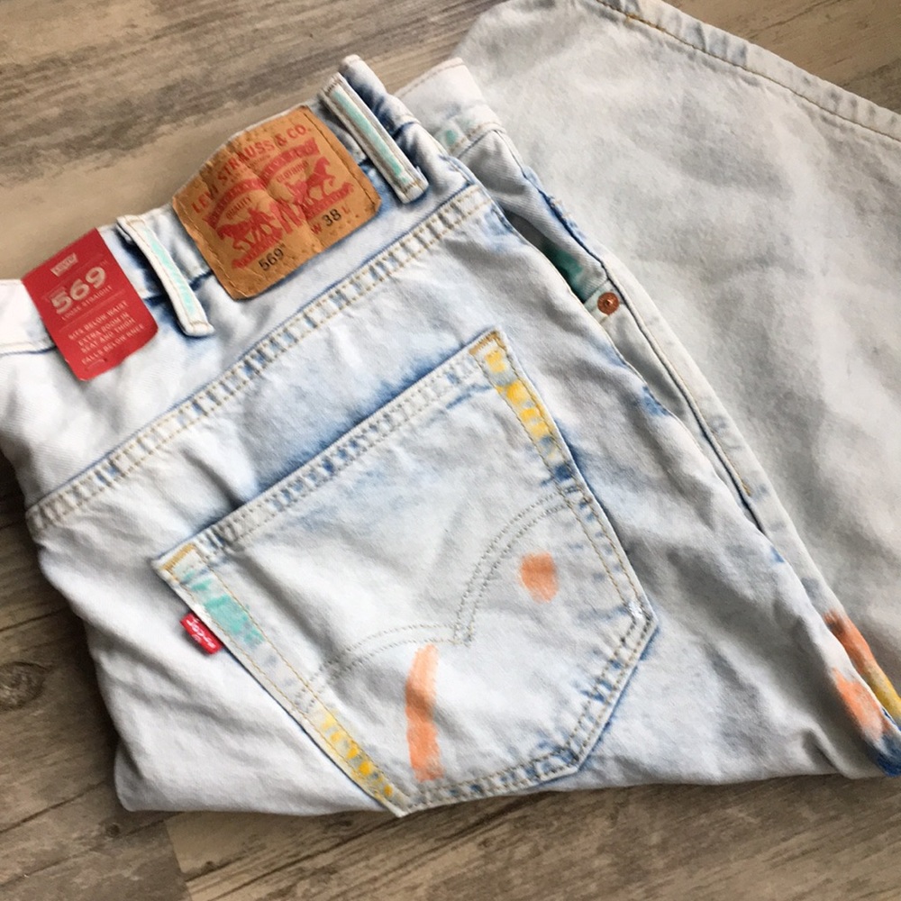 Levi’s Mens Light Wash Jean Shorts
